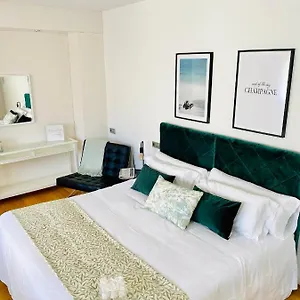 https://hotel-carbonell.catalonia-hotels.com